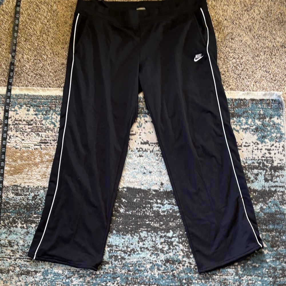 Women’s XL Nike Cotton Embroidered Black White Striped Sweatpants